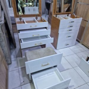 Table de maquillage